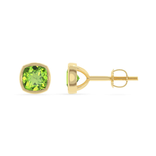 natural peridot cushion stud earrings in yellow gold 